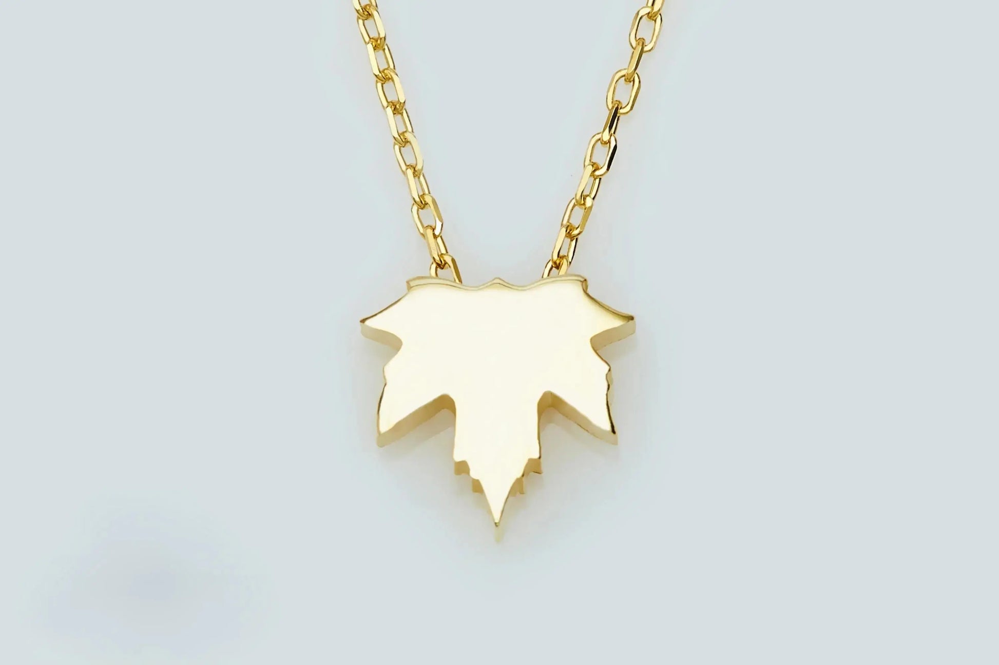 14k Gold Leaf Pendant Necklace | Dainty and Minimalist Fall Jewelry | Perfect for Fall Style Lovers