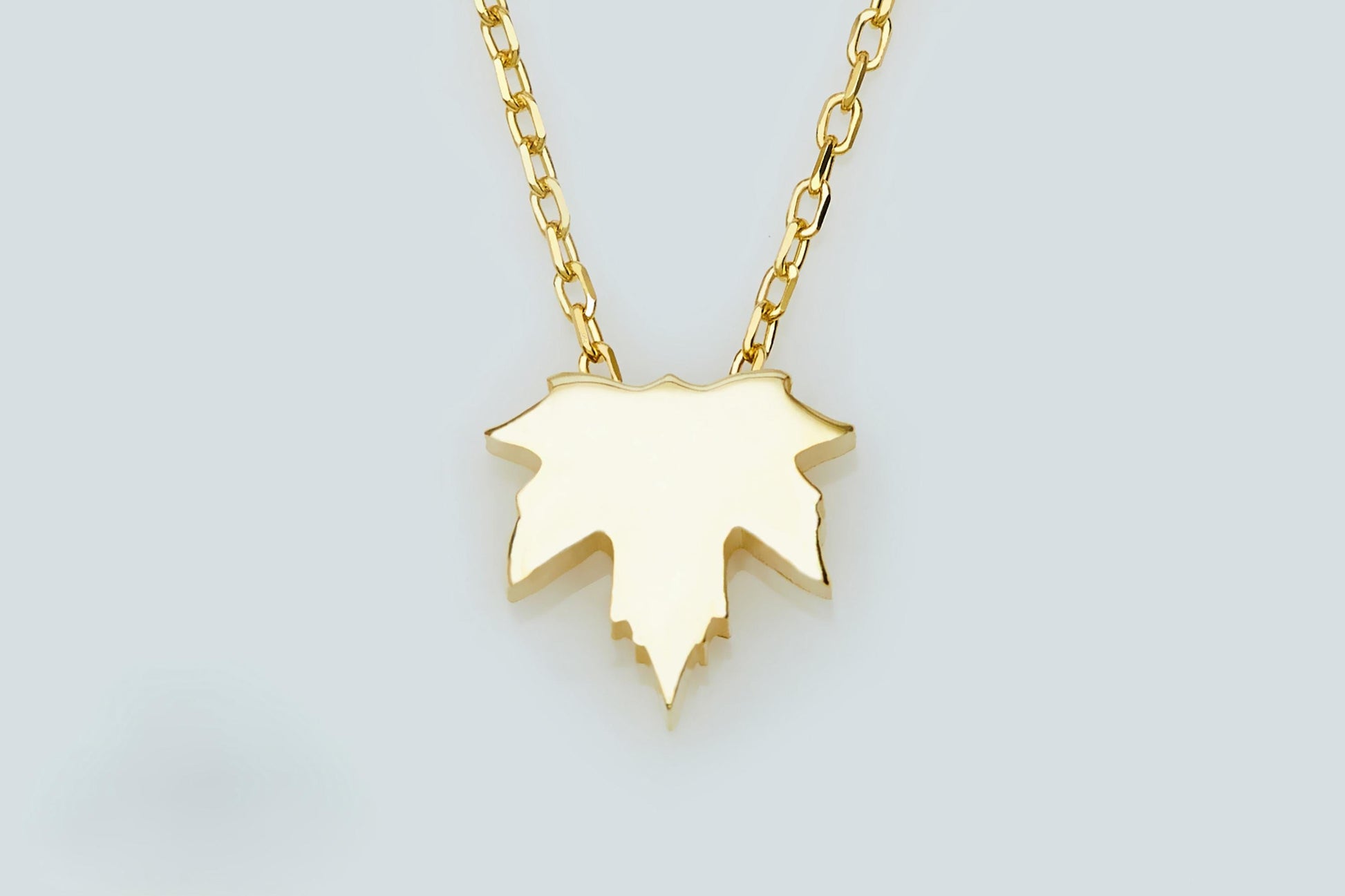 14k Gold Leaf Pendant Necklace | Dainty and Minimalist Fall Jewelry | Perfect for Fall Style Lovers