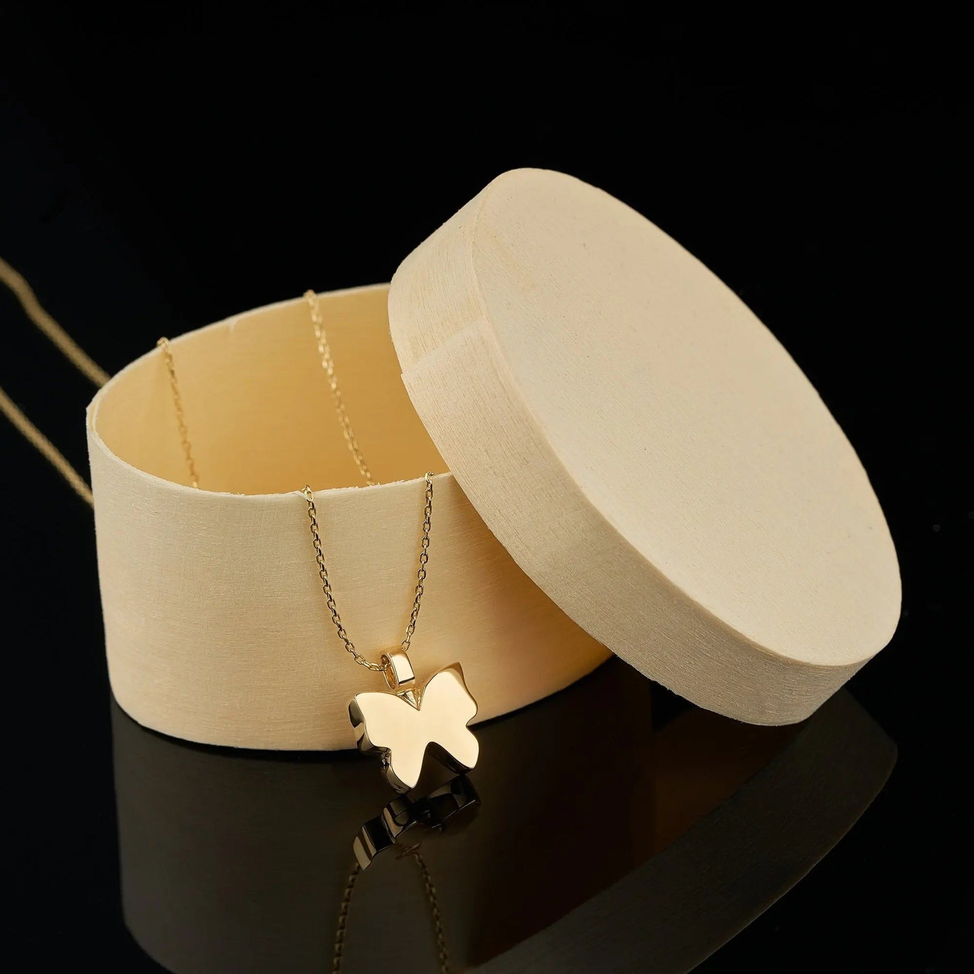 Butterfly Urn Necklace for Ashes Cremation Keepsake Jewelry Human or Pet Ash Holder Pendant Dad Mom Loss Memorial